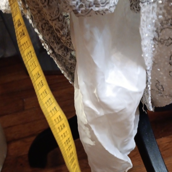 Kay Unger Beaded Silk Evening Dress Size 8 - Picture 8 of 9